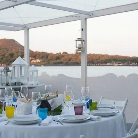 Mari Del Sud Hotel 4*