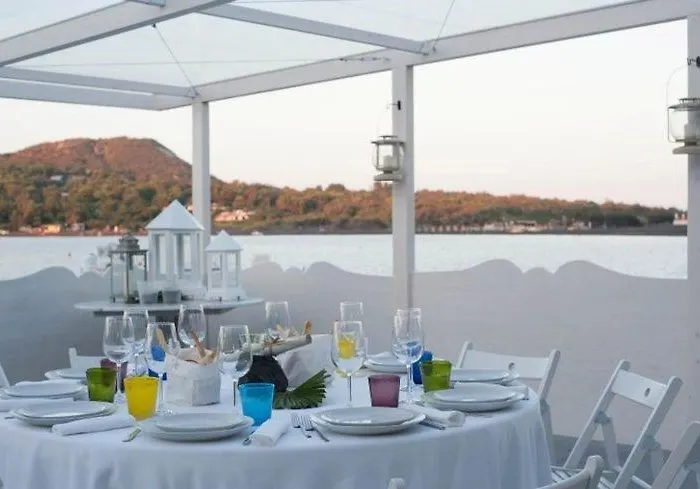 Mari Del Sud Hotel 4*